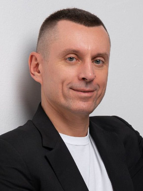 Денис Степанов